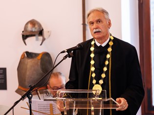pocasni_doktorati-150626.jpg